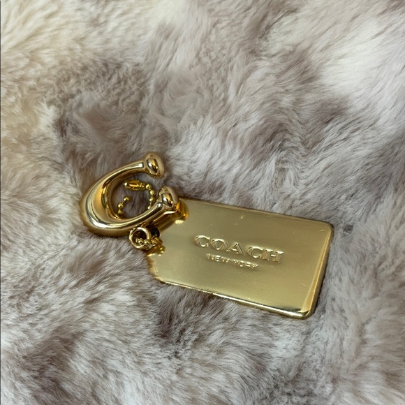 Coach Gold Key Holder - Picture 2 of 3